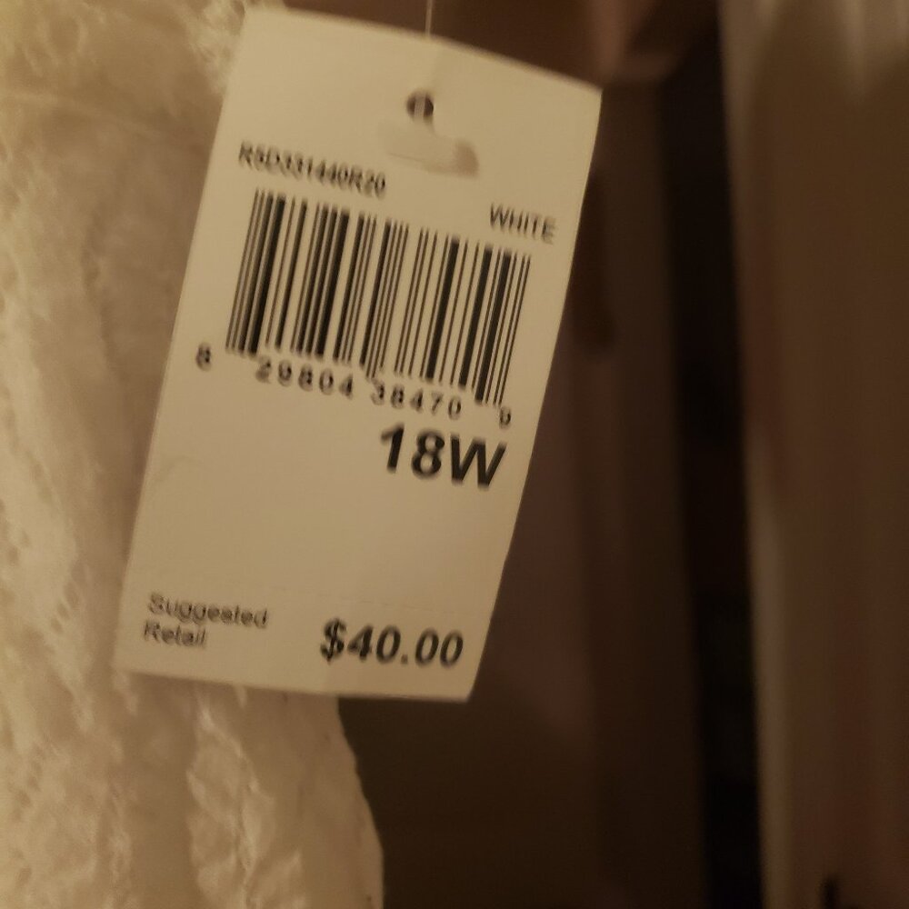 White Lacey Short Sleeved Mid Length Dress